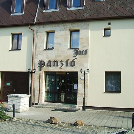 Hotel Jocó Panzió Nyíregyháza Zewnętrze zdjęcie