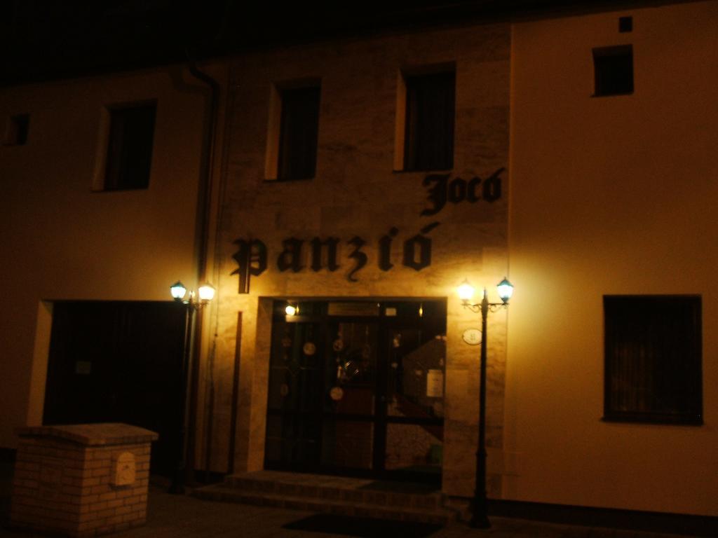 Hotel Jocó Panzió Nyíregyháza Zewnętrze zdjęcie
